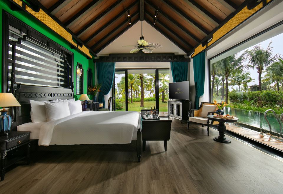 블리스 호이안 비치 리조트의 해변가 풍경