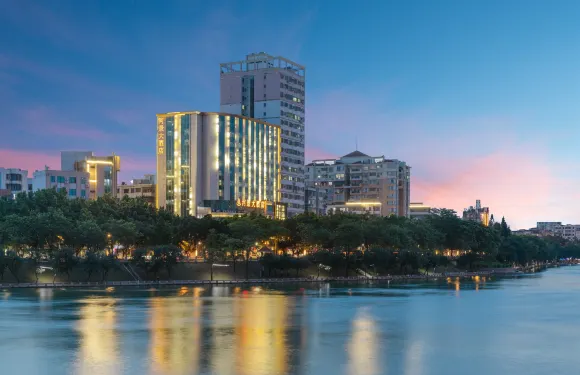 河景大酒店（廣州從化欣榮廣場店）