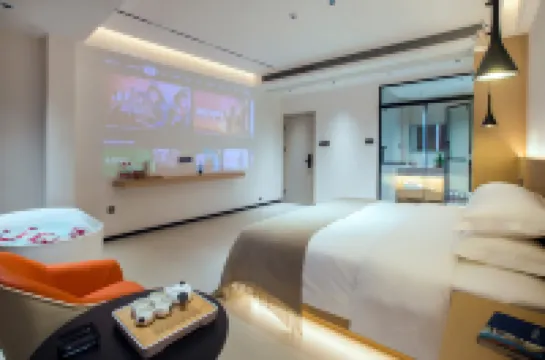 宏村莫名YAJU設計師民宿（宏村風景區店）