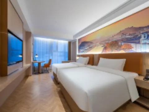 Road ) Hotels in Qingdao