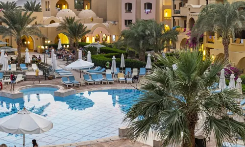 ทรีคอร์เนอร์ส ริฮาน่า รีสอร์ท