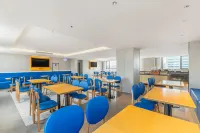 โรงแรมพรีเมียมเซเว่น เดย์ อินน์ ยูพิน (สถานีรถไฟคุนหมิง)