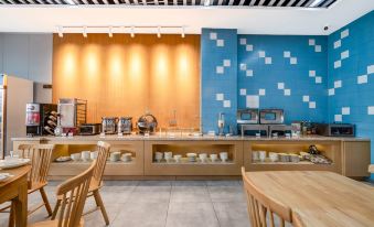 Fairyland Hotel (Sanya Phoenix International Airport)