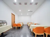 Shengbang Huayue Hotel (Zhen'an Central Plaza) Hotel di Zhen'an County