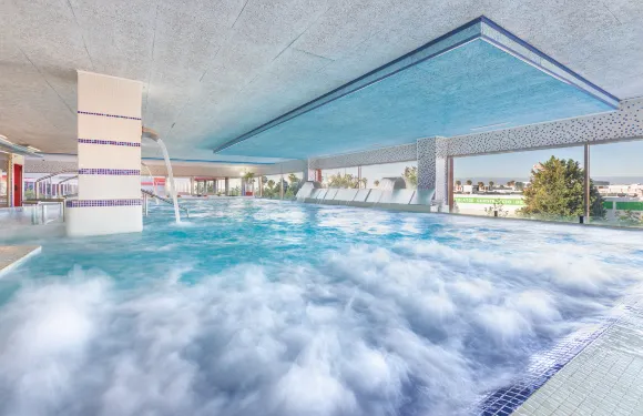 機場國會前台酒店