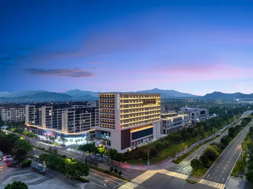 Tiangang Manfei Hotel (Ningbo Cicheng Guanshan River Subway Station Branch)