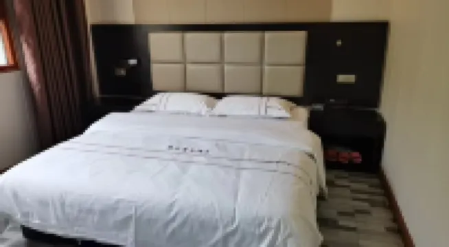 메이탄 랑차오 비즈니스 호텔