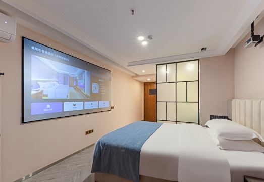 깔끔하게 정돈된 객실 내부