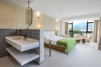 Qiandao Lake Kongjian Homestay Hotels in Qiandao Lake High Speed Railway Station / Dongbei
