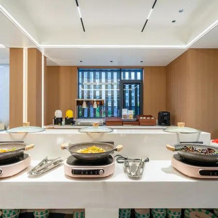 PHOENIX Fenghuang Zhihao Hotel (Funing Yingbin Road)