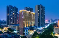 Tower of Guangdong H luxury e-sports hotel (Foshan Nanhai Vanke Plaza Store)