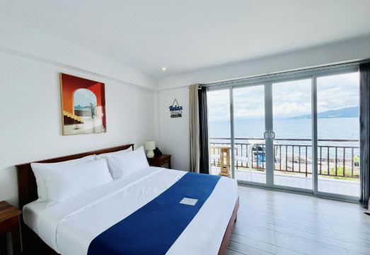 Porto Novo Anilao Dive And Leisure Resort