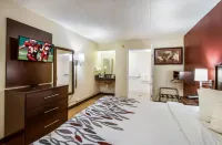 Red Roof Inn Saginaw - Frankenmuth Hotels in Saginaw