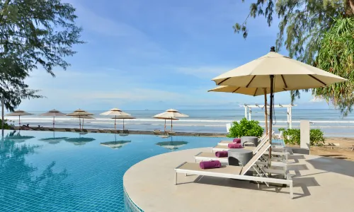 트윈 로터스 리조트 & 스파