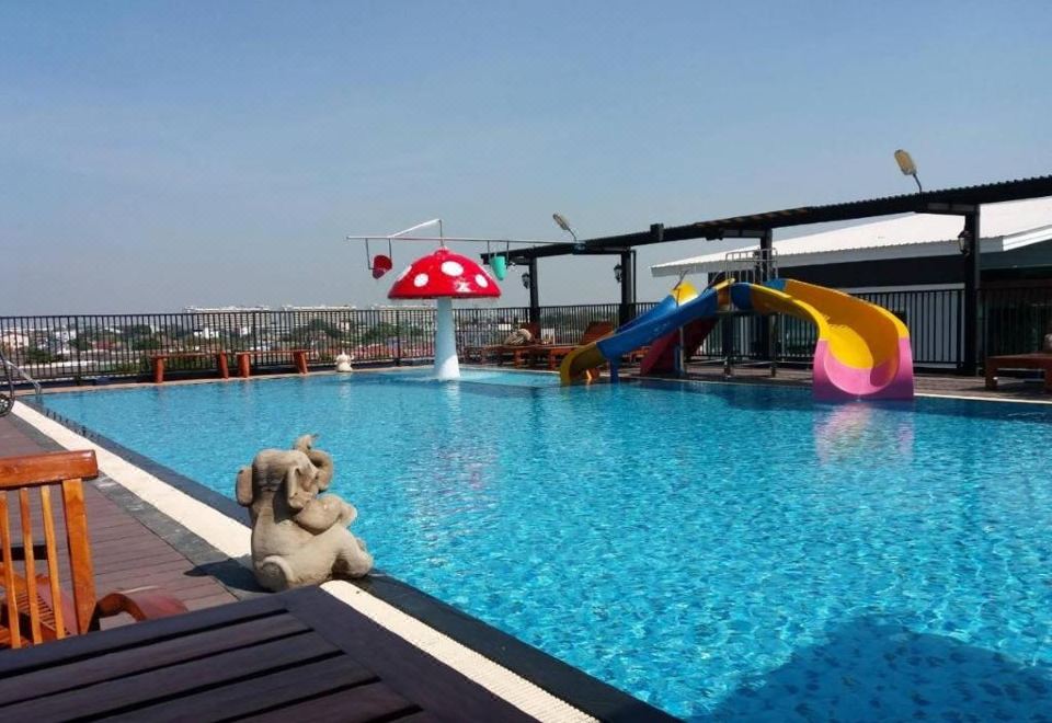 B-your home Hotel Donmueang Airport BangkokOver view