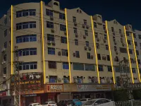 HOLAINN HOTEL Hotels near Anping Bridge