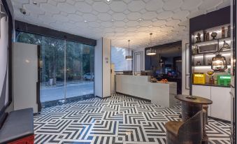 Wencheng Apartment (Ningbo Yuyao Railway Station Huaren Wucaicheng)