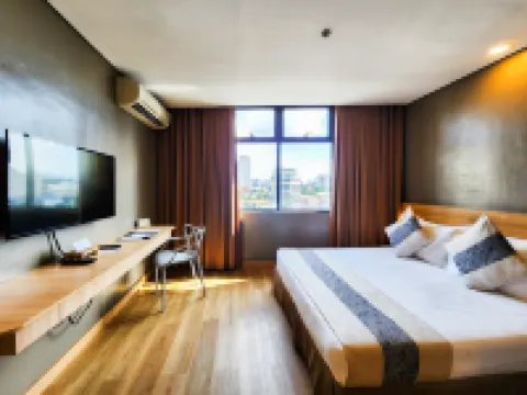 Madison 101 Hotel and Tower