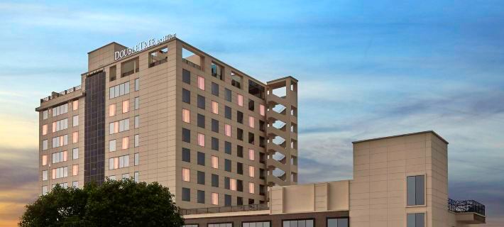 DoubleTree by Hilton Varanasi Hotels in Varanasi