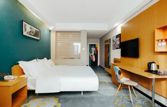 龍湖天天假日酒店（新鄭升達大學店）