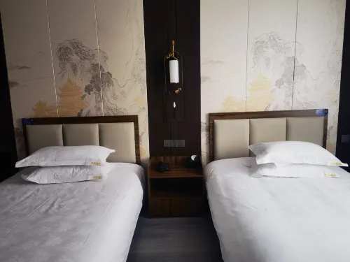 Yingbin International Grand Hotel - 2-نجوم
