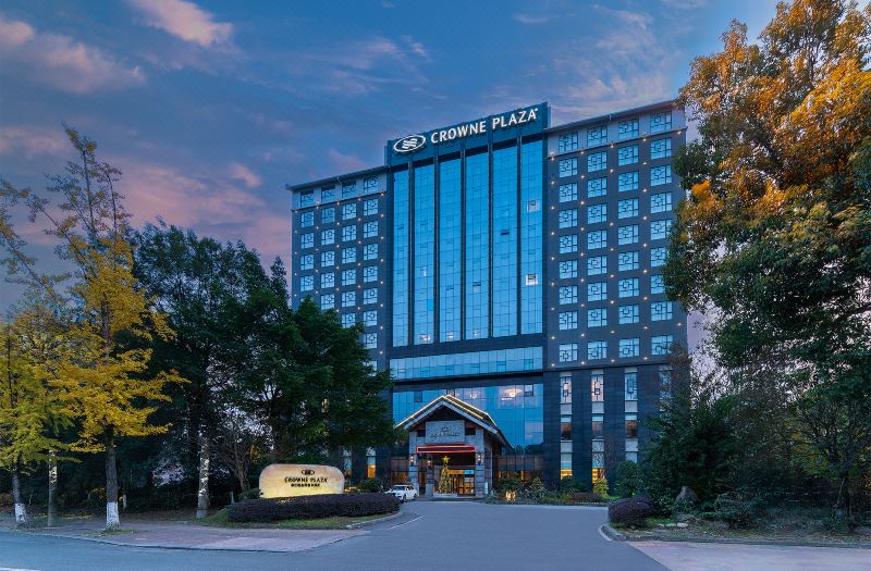 Crowne Plaza Dujiangyan by IHG