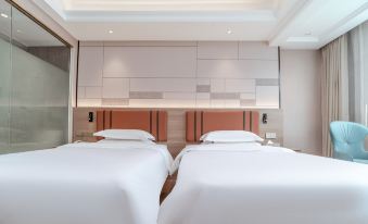 Unitour Hotel (Guilin Jinshan Square Lingui Pedestrian Street)