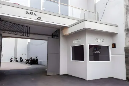 INARA GUESTHOUSE & VILLA