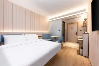 HanTing Hotel (Wuhan Yellow Crane Tower Red Wall)