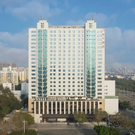 Orange Hotel Beihai Railway Station Square Отели рядом со станцией Beihai Railway Station