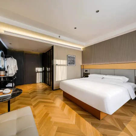 Maijian Hotel(Shenyang Yuhong Square Subway Station)