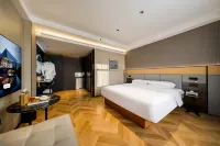Maijian Hotel(Shenyang Yuhong Square Subway Station)