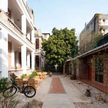 Xiamen Qian Mansion-1929 (Zhongshan Road Maternity and Child Zhenhai Road Subway Station) Отели рядом с достопримечательностью «Музей Сямэнь»