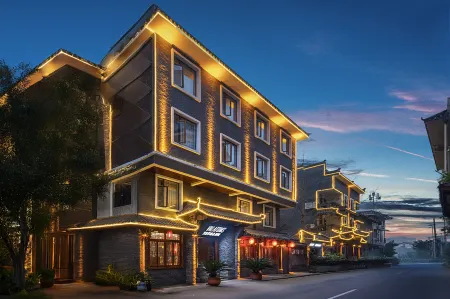 VALATOMS Hot Spring Courtyard Hotel (Baoguo Temple Branch, Emei Mountain)