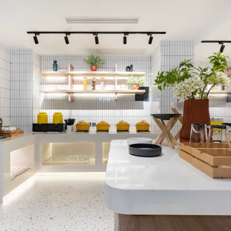 Homeinn Selected Hotel (Handan East Station Hongshang Building)