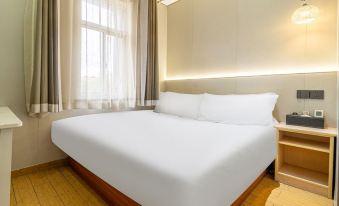 Galaxy E-Sports Hotel