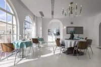 Floral Hotel·Erting · Villa Hillside Wenquan Hotel - سبا