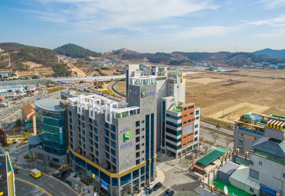 1. 순천만S호텔..