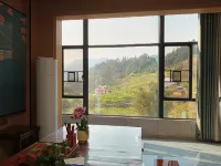 Jiufeng Town Stream Side Homestay - Balkoner