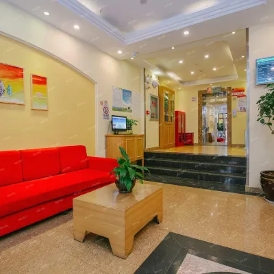 Pebble Motel (Kunming Dounan Flower City Longcheng Street) Отели рядом с достопримечательностью «Озеро Дяньчи»