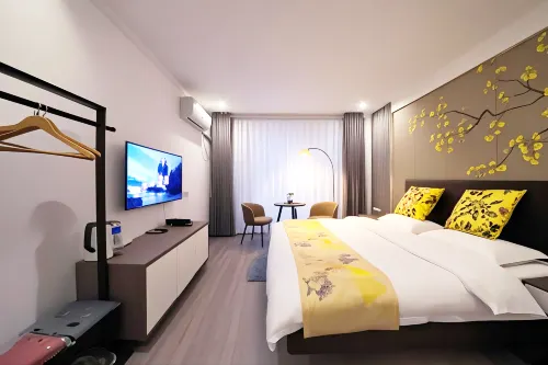 Yinghai Hot Spring Culture Hotel