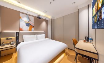Huashang Cloud Smart Hotel