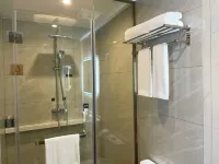 Yueyaduo · Huyi ｜COMFORTDESIGNER·VIEW Premium Hotel