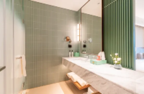 Wuhan Chengjian Senbo Nature Park & Resort Hotel