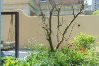 Wind & Water Nautical Club | Poolside Holiday Villa (Golden Coast Luojia Temple Branch)