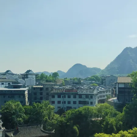 Louyuan Homestay (Border City Chatong Scenic Area)