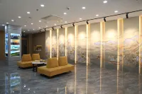 Aifeel Hotel Linjiang Municipal Government Jiangxin Island Park Branch - parking