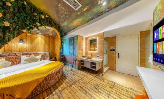 AURORA E-Sports Hotel(Kunming Derun Langyue Bay Agricultural University Branch)