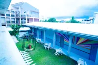 Tropical Place Hotel by RedDoorz