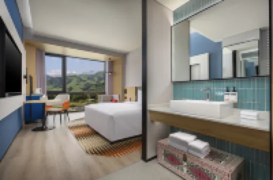 HOLIDAY INN EXPRESS NALATI